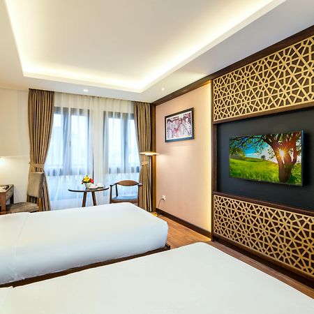 האנוי Conifer Grand Hotel מראה חיצוני תמונה