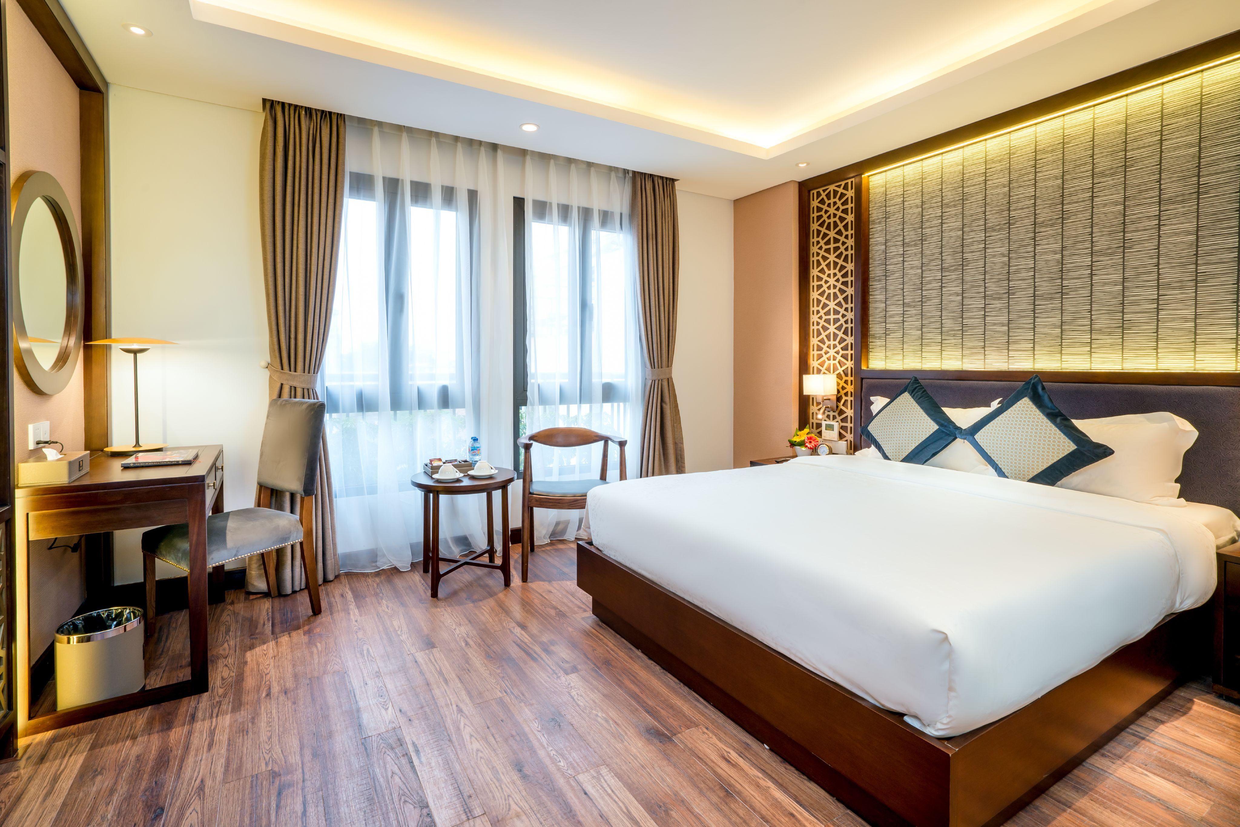 האנוי Conifer Grand Hotel מראה חיצוני תמונה