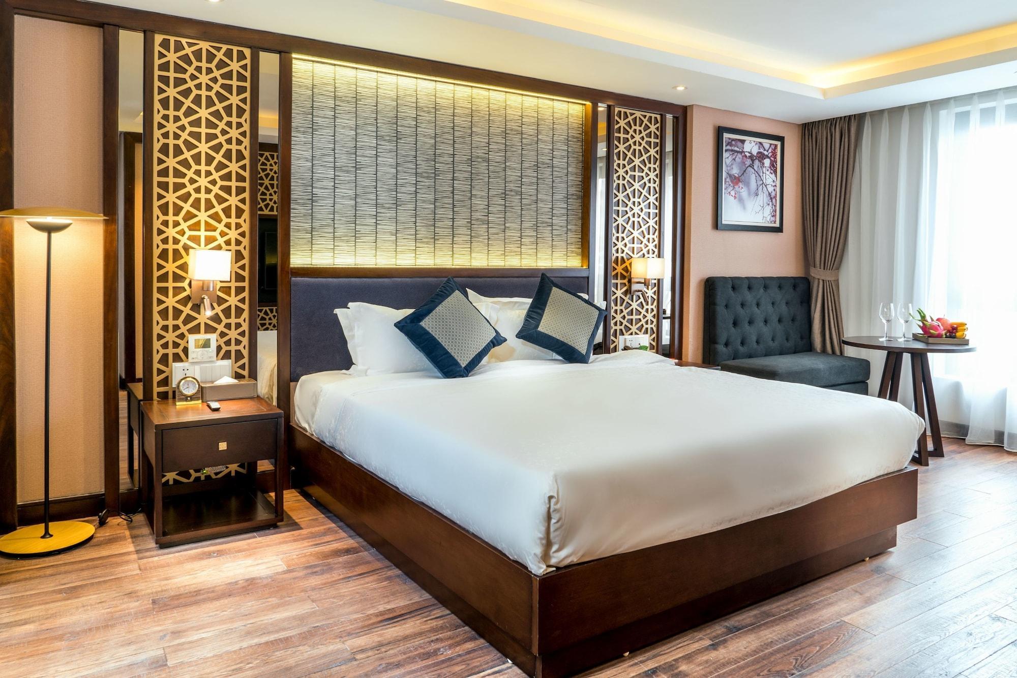 האנוי Conifer Grand Hotel מראה חיצוני תמונה